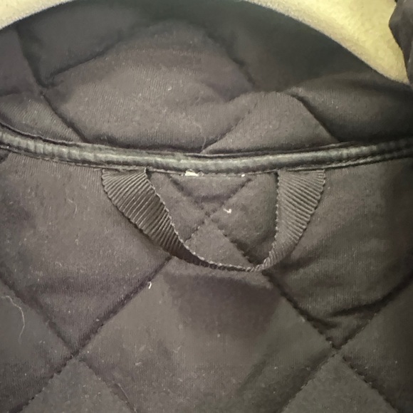 Lululemon down for a run pull over - black - Picture 3 of 7